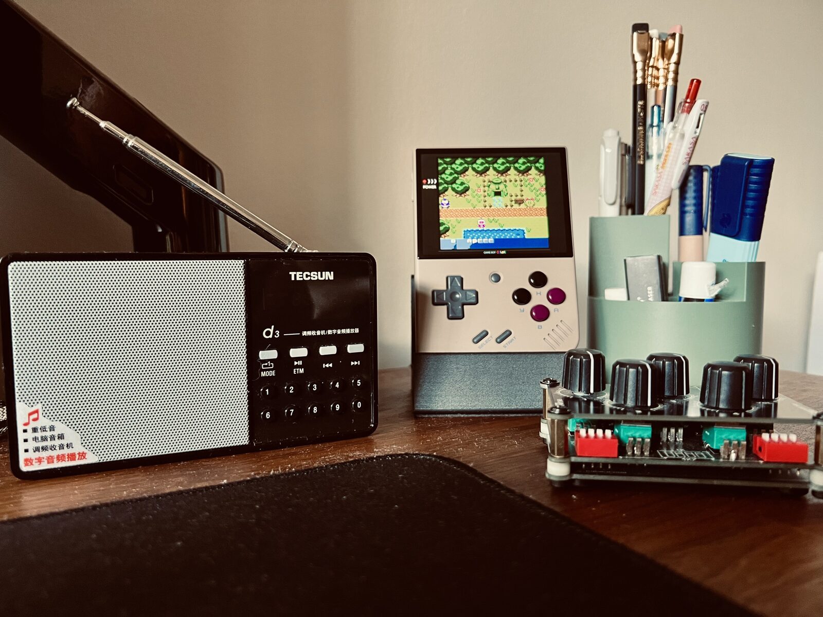 desk pic 1
